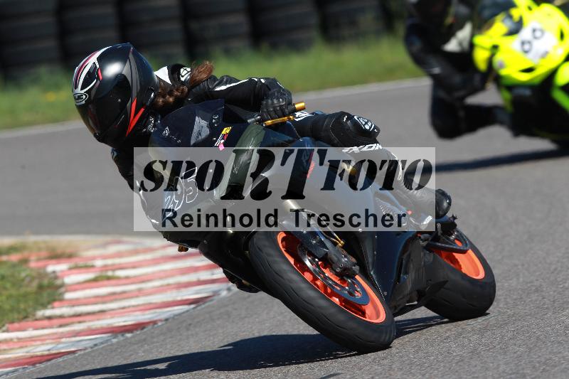 /Archiv-2022/08 17.04.2022 Speer Racing ADR/Gruppe gelb/295